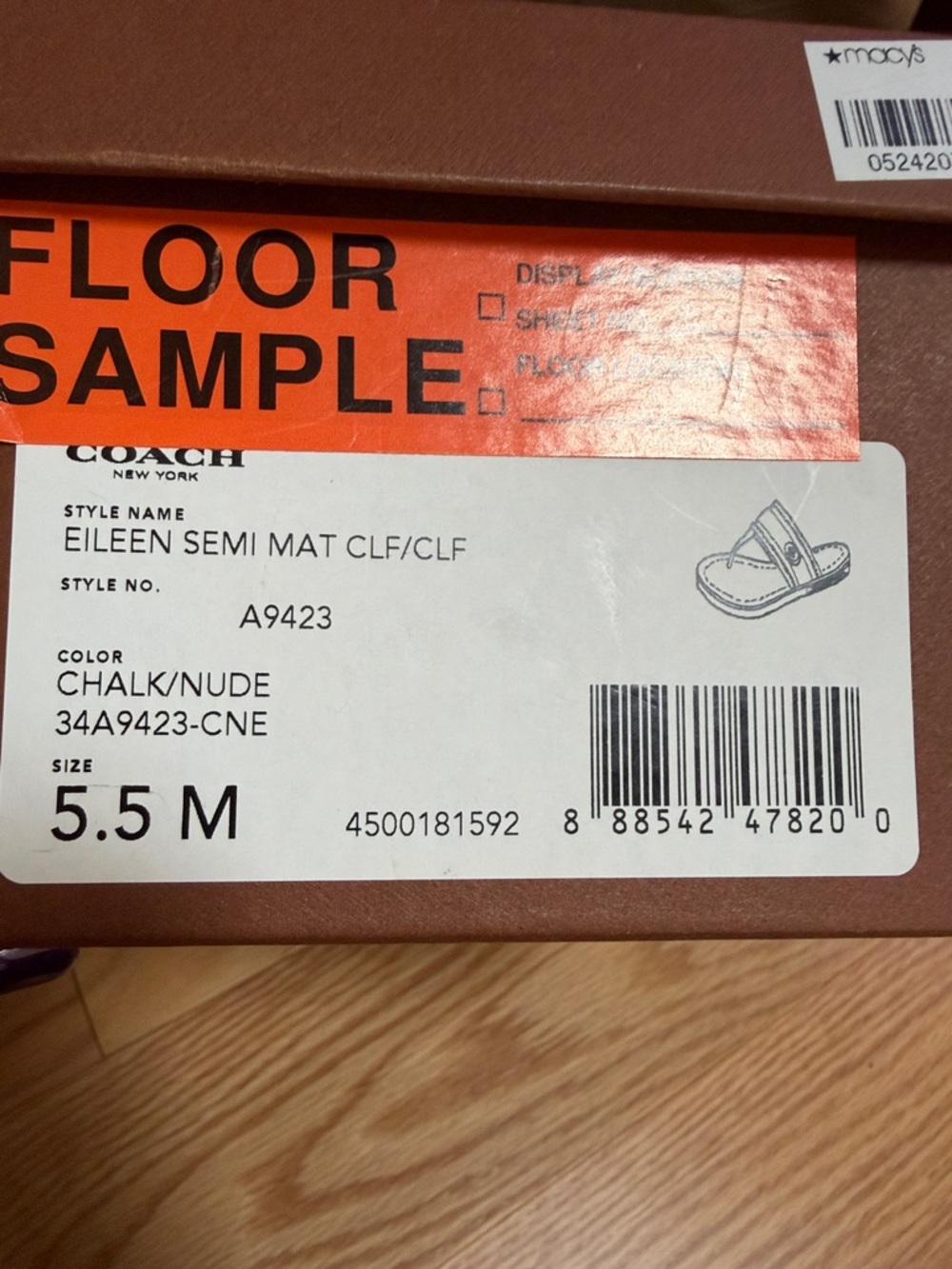 Coach  women’s 5.5M, White and Tan Eileen Leather Slide Sandals with Gold Logo. - Picture 5 of 7